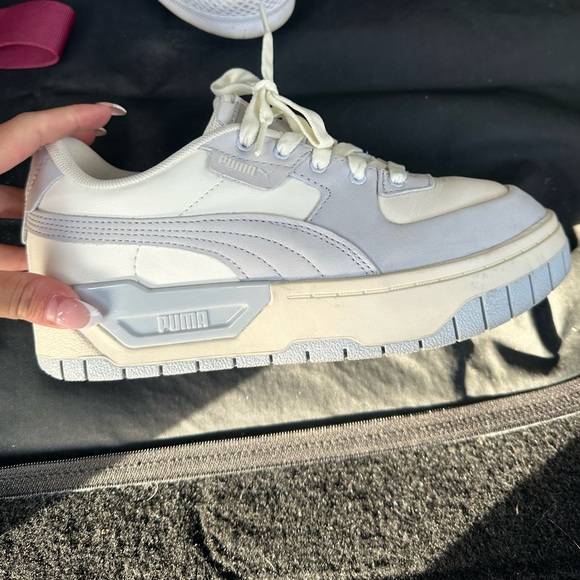 puma shoes barely worn - Picture 2 of 2